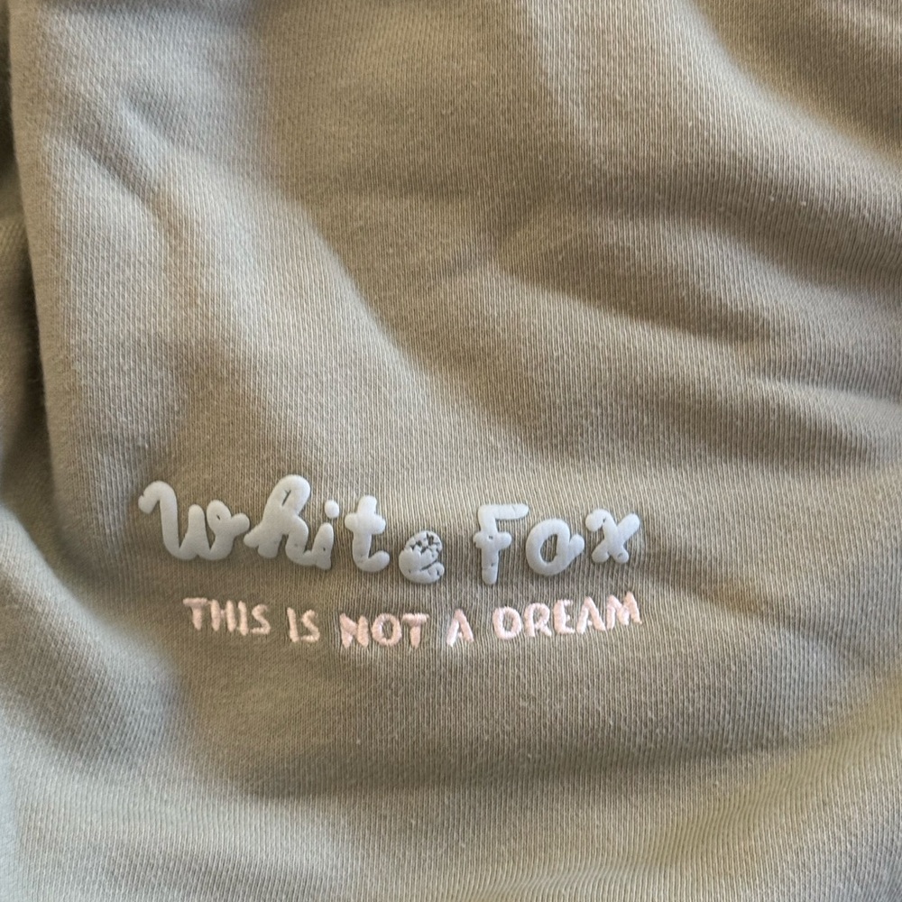 This Is Not A Dream White Fox Hoodie. Size s/m. Relaxed oversized fit. - Picture 4 of 4